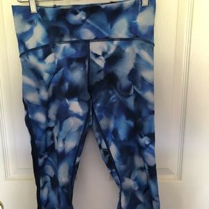 Lululemon blue train times crop leggings